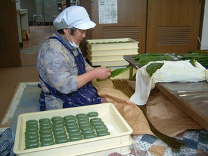 笹を巻いてます